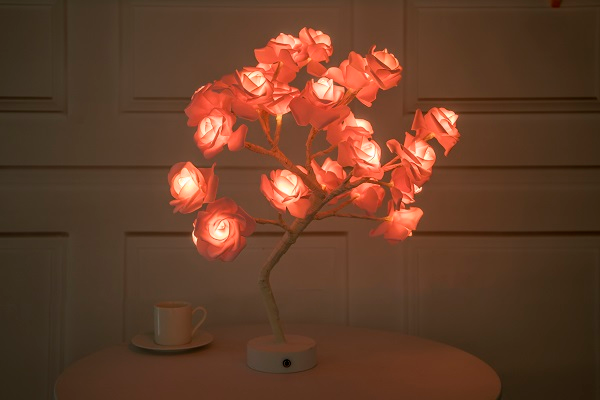Stunning Rose Table Lamp