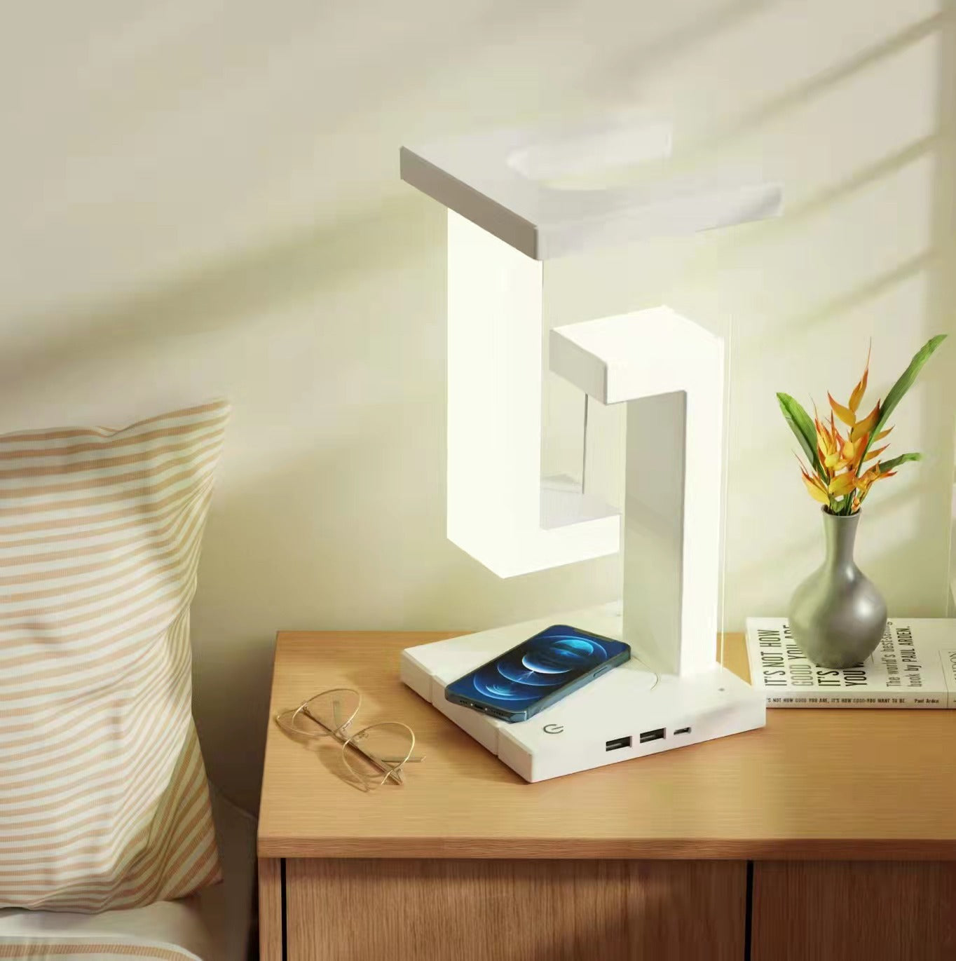 Modern Wireless Charging Table Lamp